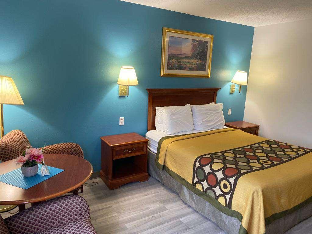 Americas Best Value Inn West Frankfort Rum bild